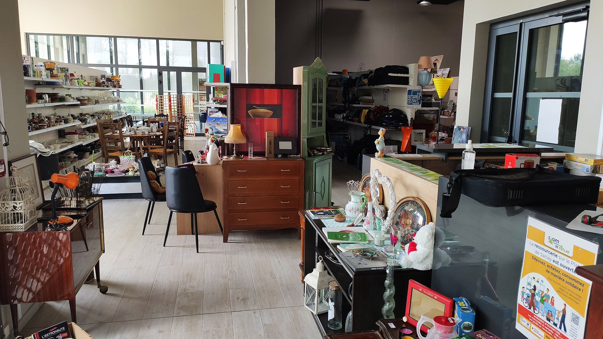 Photo de l'entrée de La Ressourcerie par Re-Saclay